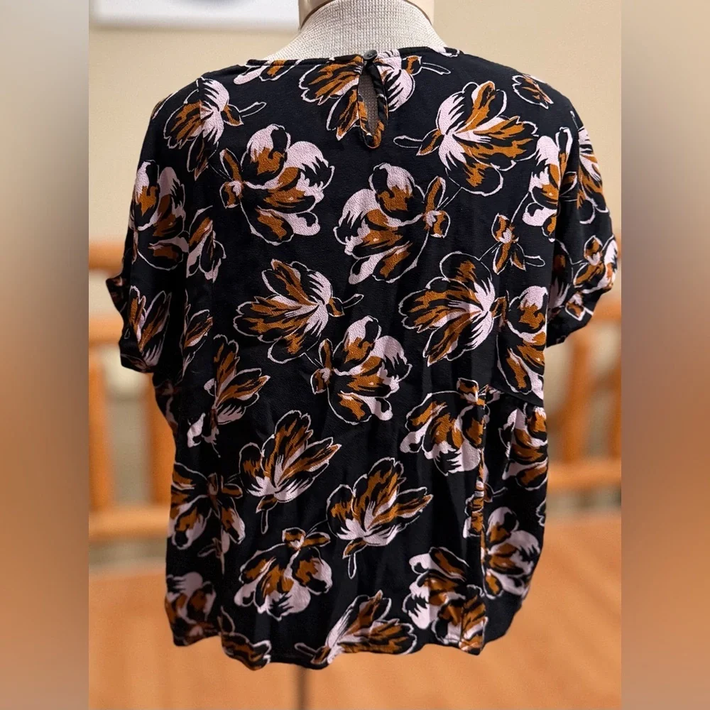Madewell Cuffed-Sleeve Shirred Top – Duskblossom Print (Size S) - Picture 7 of 9